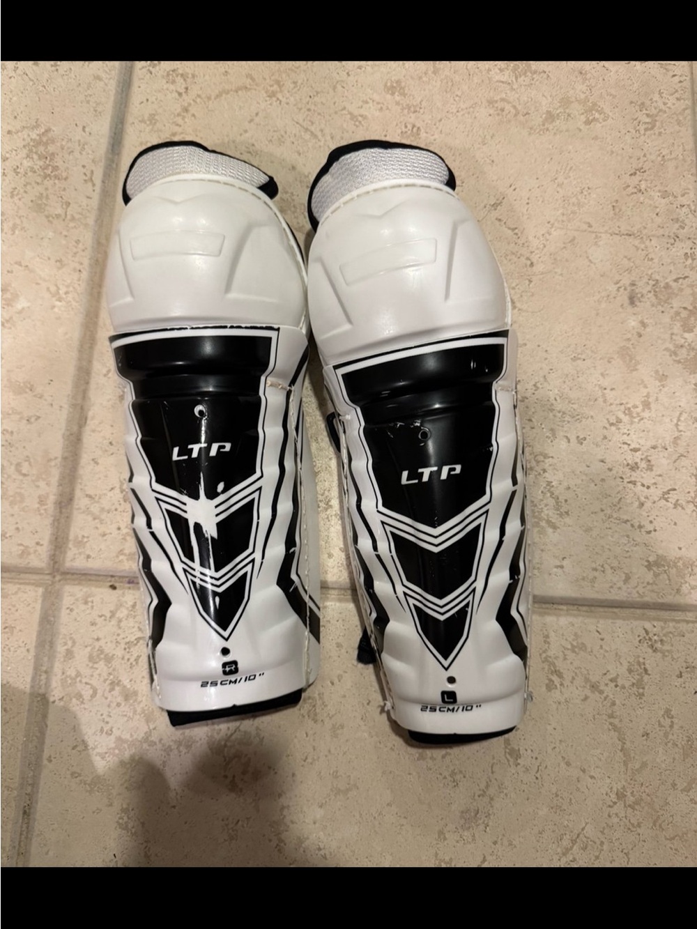 CCM LTP shin pads 10”